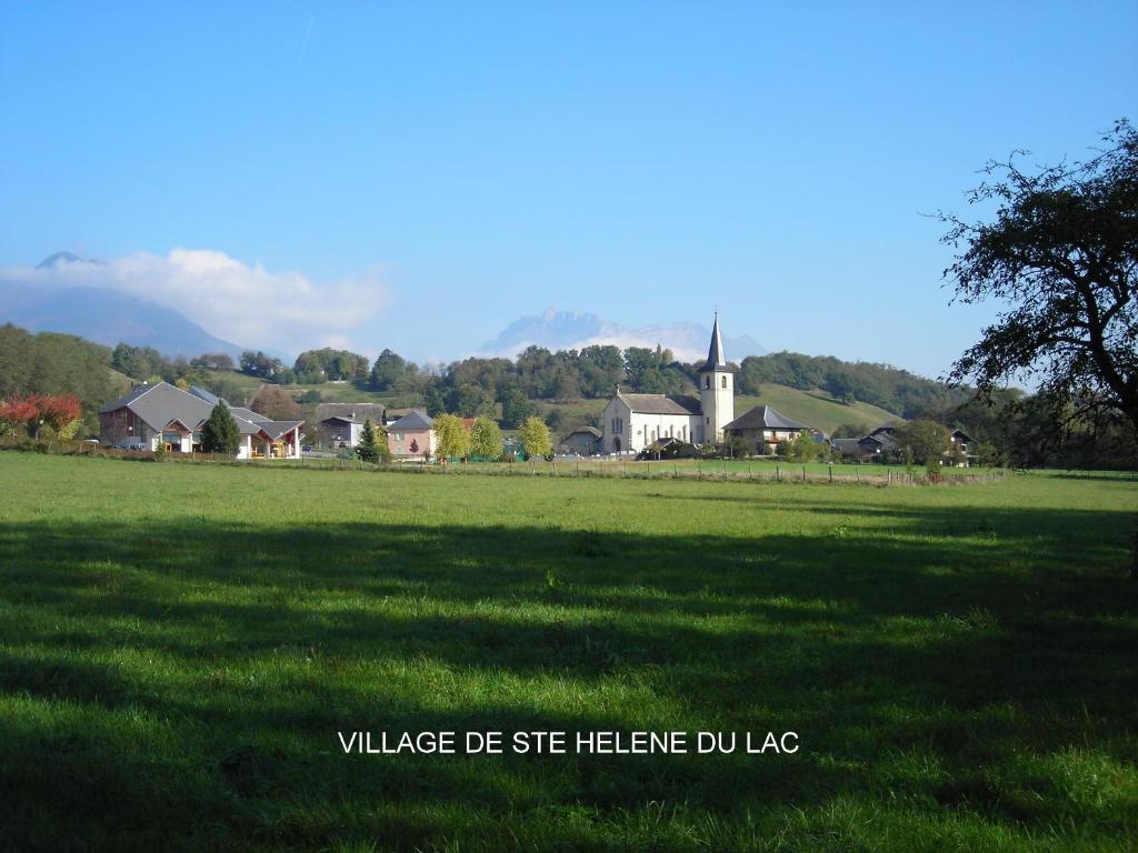 Gite Les Platanes Sainte-Helene-du-Lac Экстерьер фото